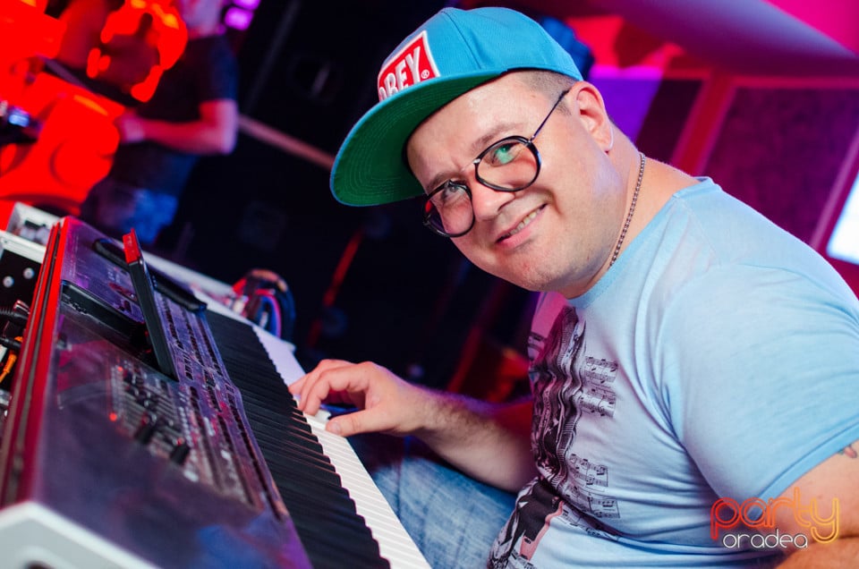 Muzica live @ Life Club, 