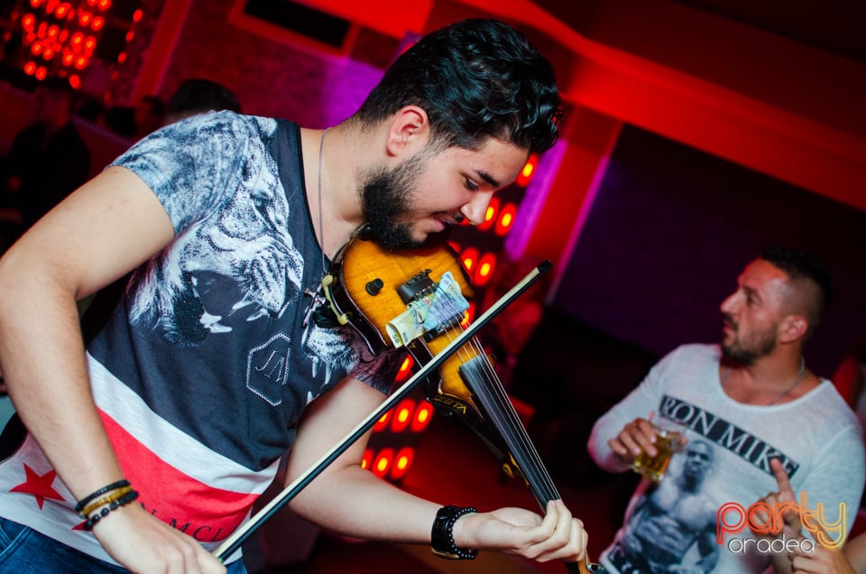 Muzica live @ Life Club, 