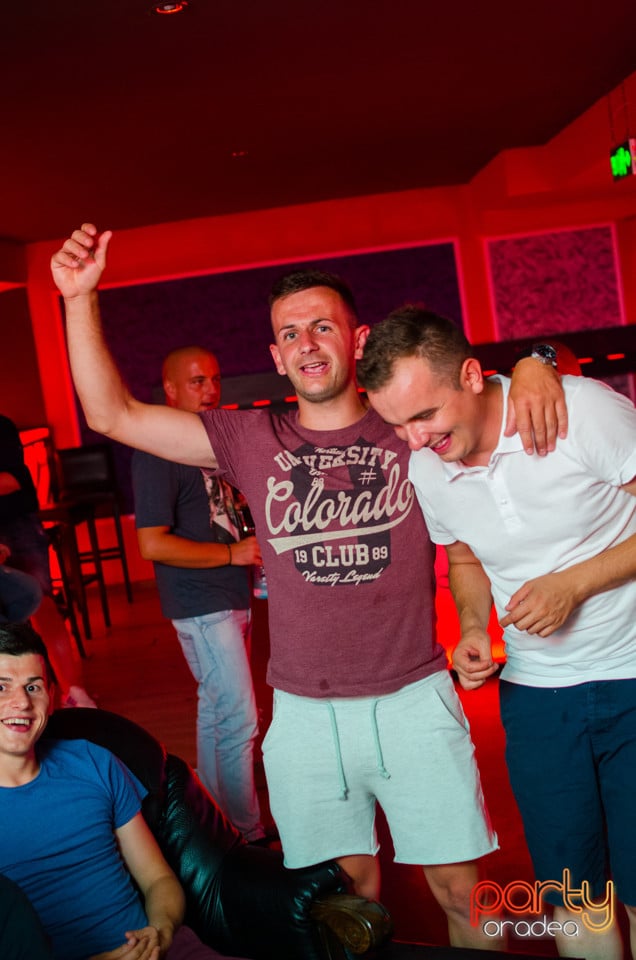 Muzica live @ Life Club, 