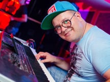 Muzica live @ Life Club
