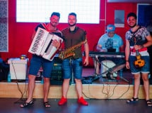 Muzica live @ Life Club