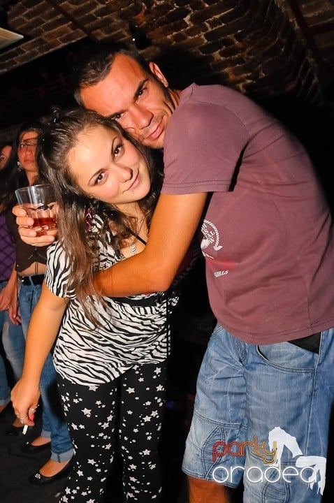 Muzică şi dans în Escape, 