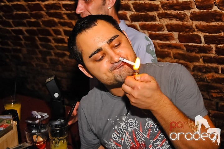 Muzică şi dans în Escape, 