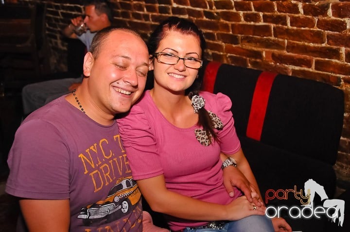 Muzică şi dans în Escape, 