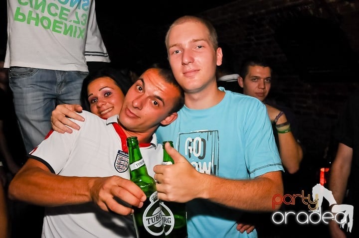 Muzică şi dans în Escape, 