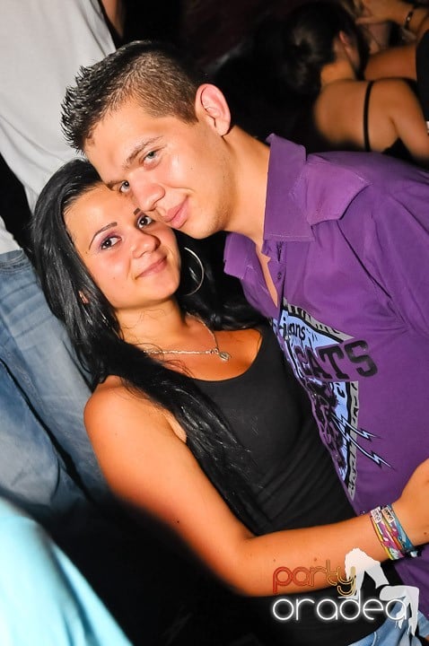 Muzică şi dans în Escape, 