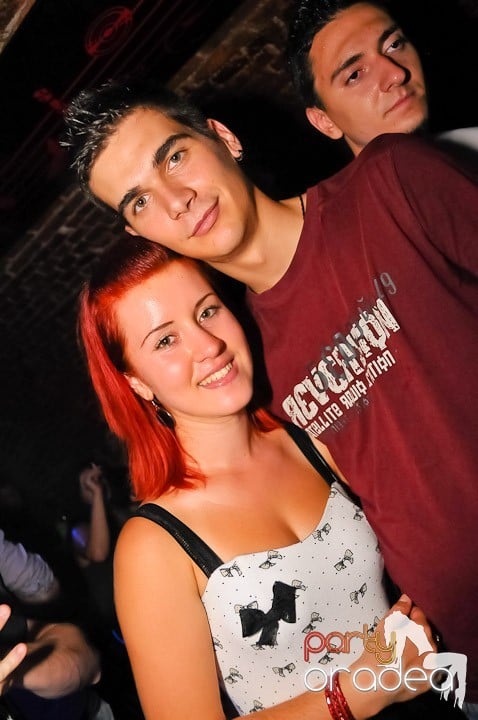 Muzică şi dans în Escape, 