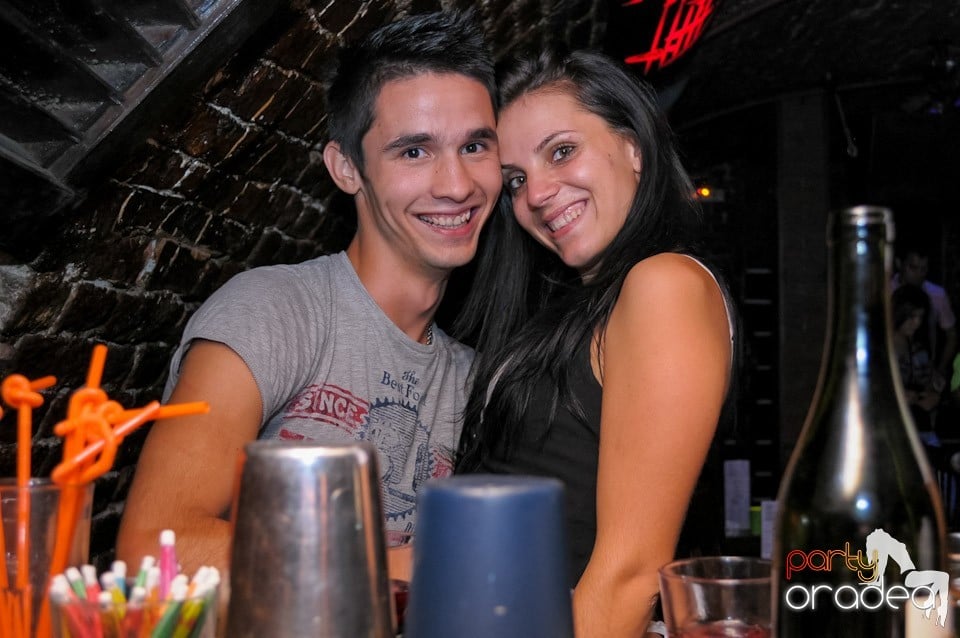 Muzică şi voie bună în Club Escape, 