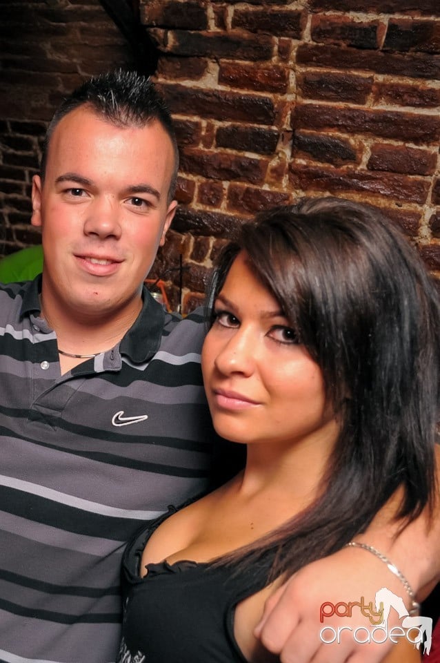 Muzică şi voie bună în Club Escape, 