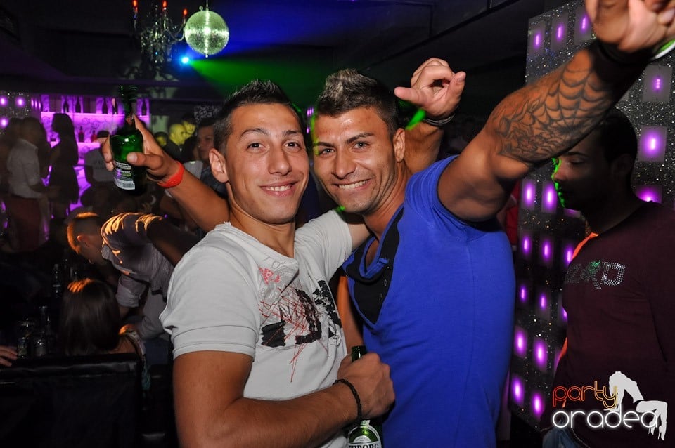 Muzică şi voie bună în Life Club, 