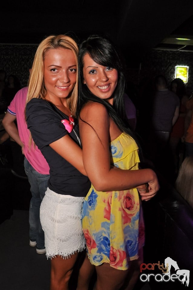 Muzică şi voie bună în Life Club, 