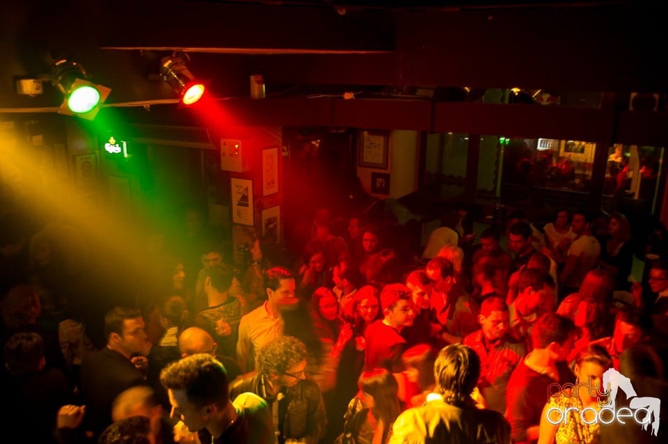 Muzică şi voie bună în Lord's, Lord's Pub