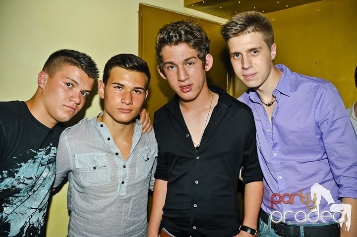 Muzică şi voie bună în Yellow Submarine, 