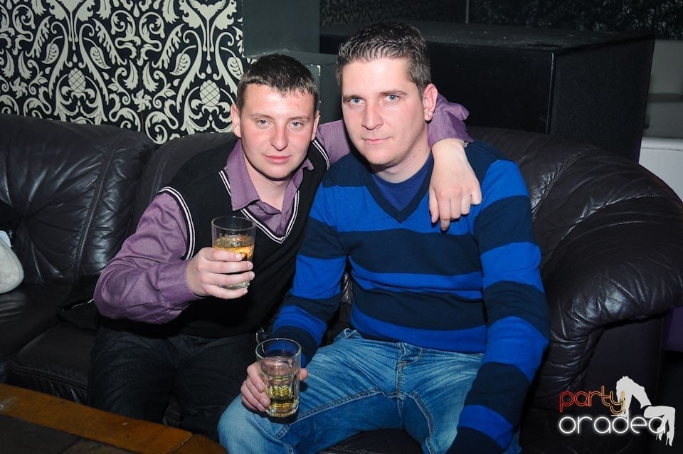 Nebunie în Club Life, 