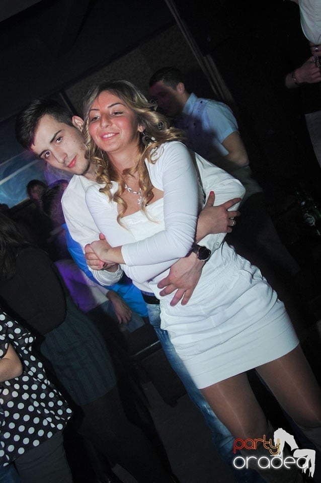 Nebunie în Club Life, 