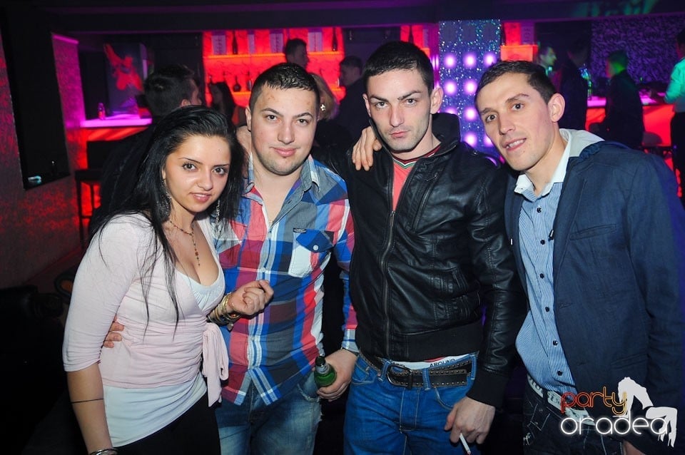 Nebunie în Club Life, 