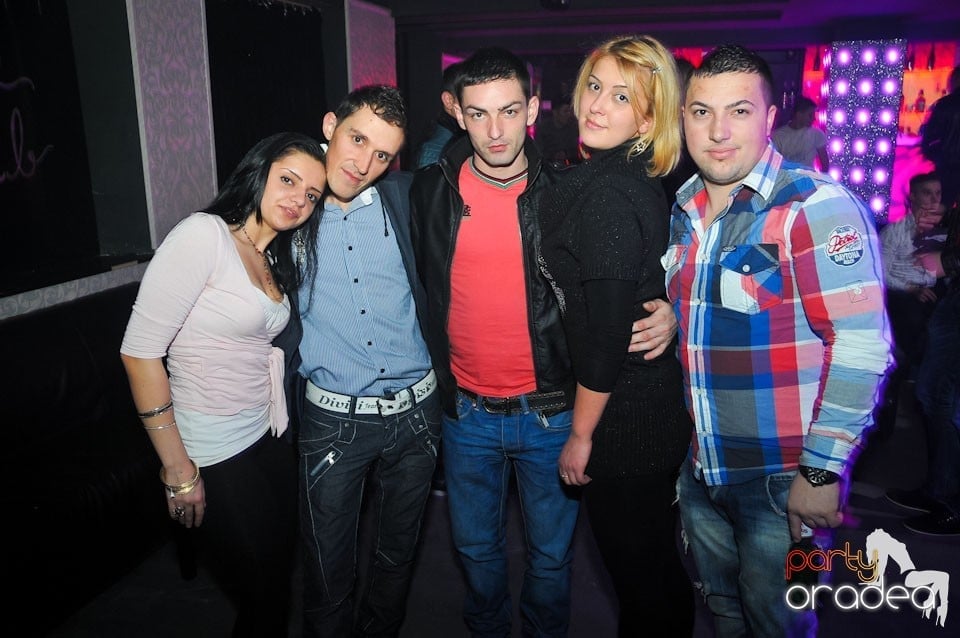 Nebunie în Club Life, 