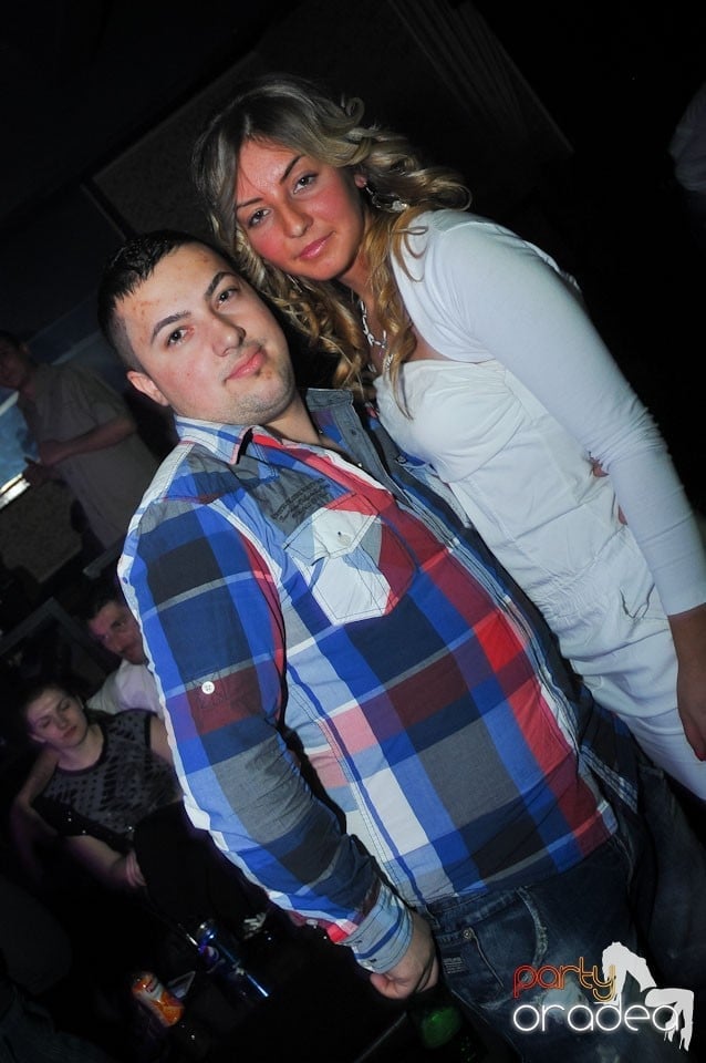 Nebunie în Club Life, 