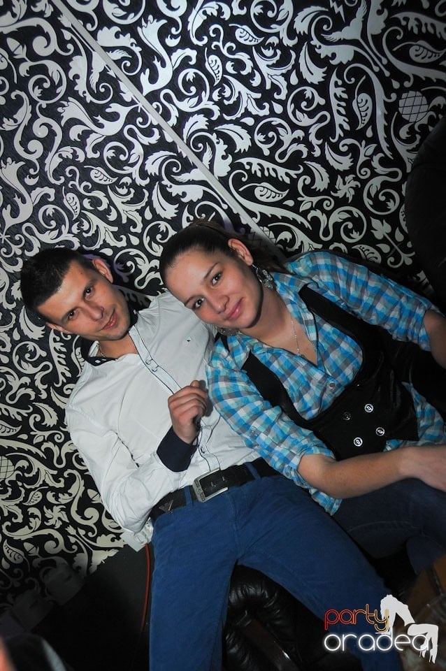 Nebunie în Club Life, 