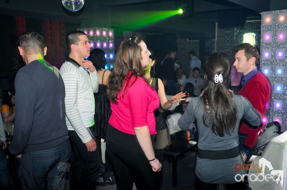 Nebunie în Club Life, 