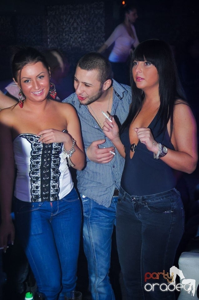 Nebunie în Club Life, 