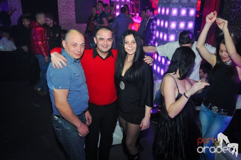 Nebunie în Club Life, 