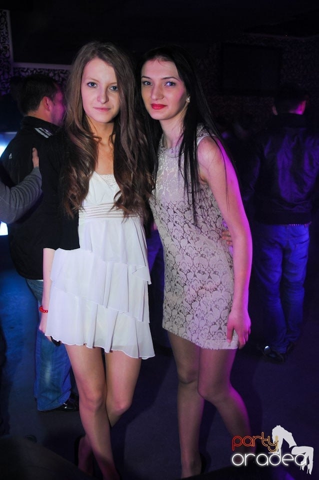 Nebunie în Club Life, 