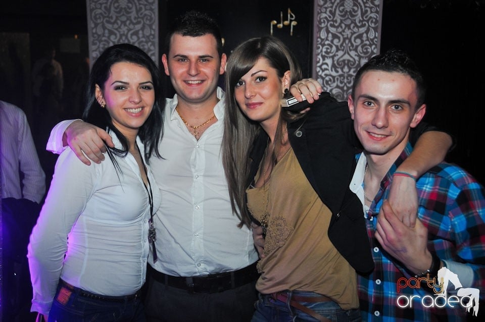 Nebunie în Club Life, 