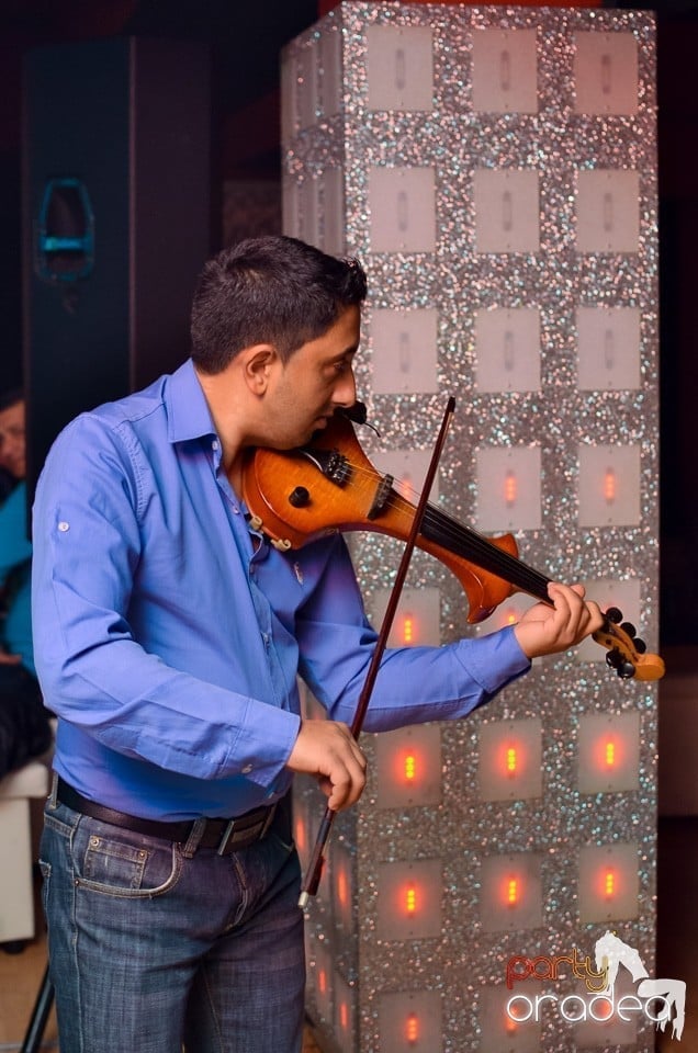 Nicoleta Guţă în Club Life, 