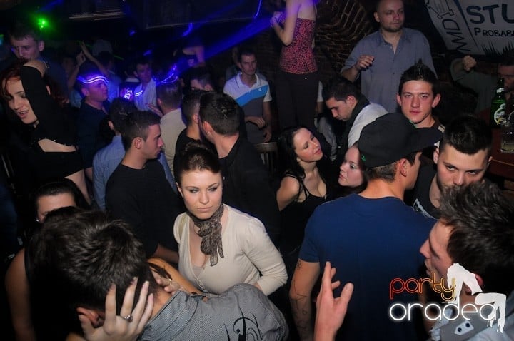 NMD Party în Escape, 