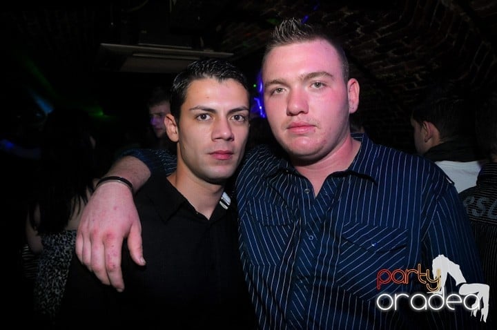 NMD Party în Escape, 