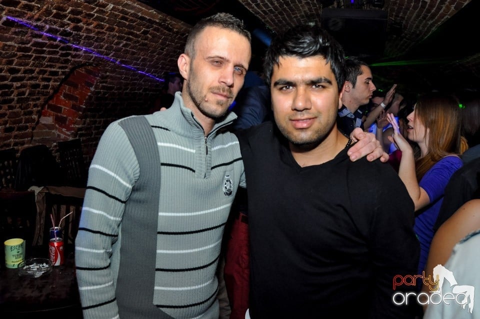 NMD Student's Party cu DJ Dewil în Escape, 