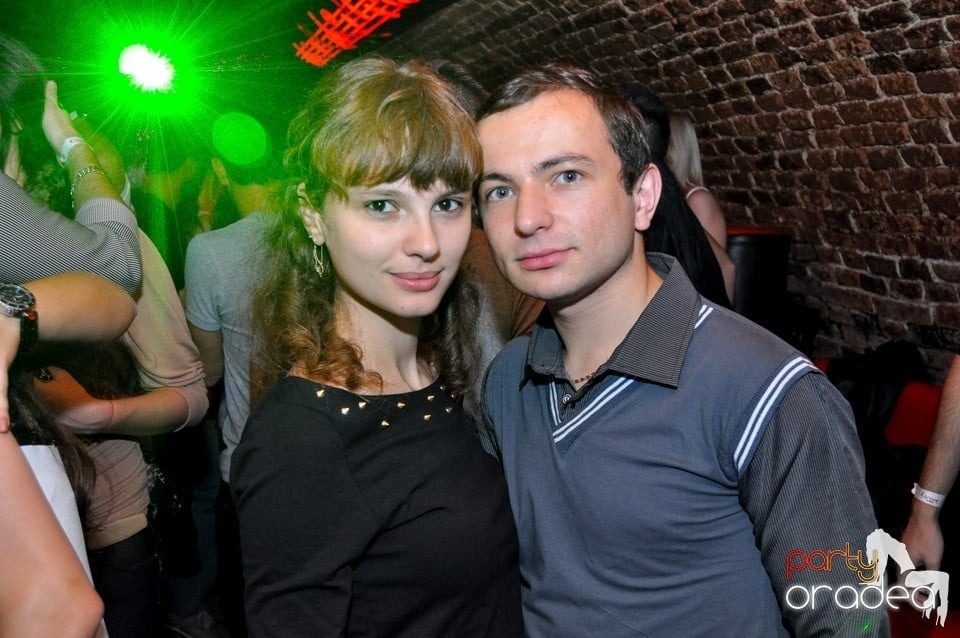 NMD Student's Party cu DJ Dewil în Escape, 