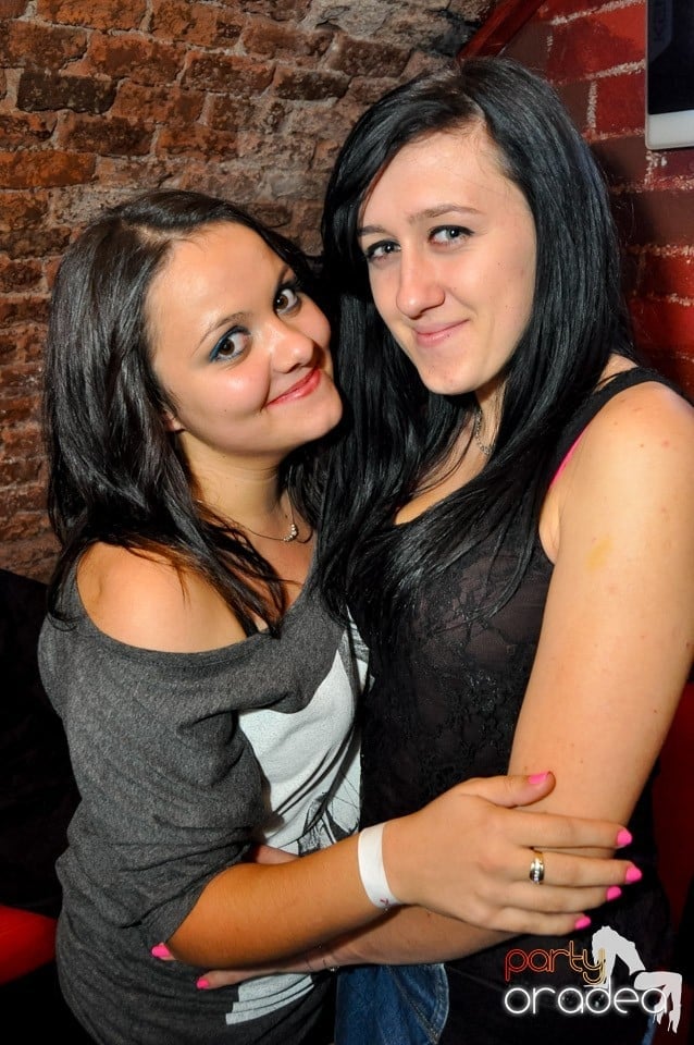 NMD Student's Party cu DJ Dewil în Escape, 