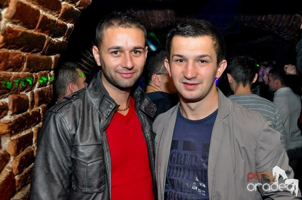 NMD Student's Party cu DJ Dewil în Escape, 