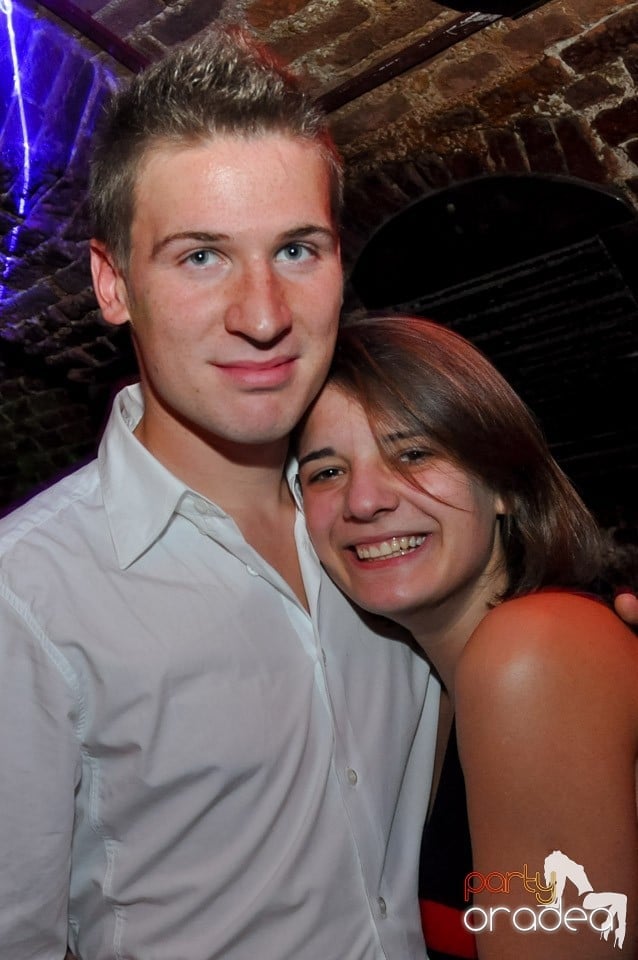 NMD Student's Party cu DJ Dewil în Escape, 