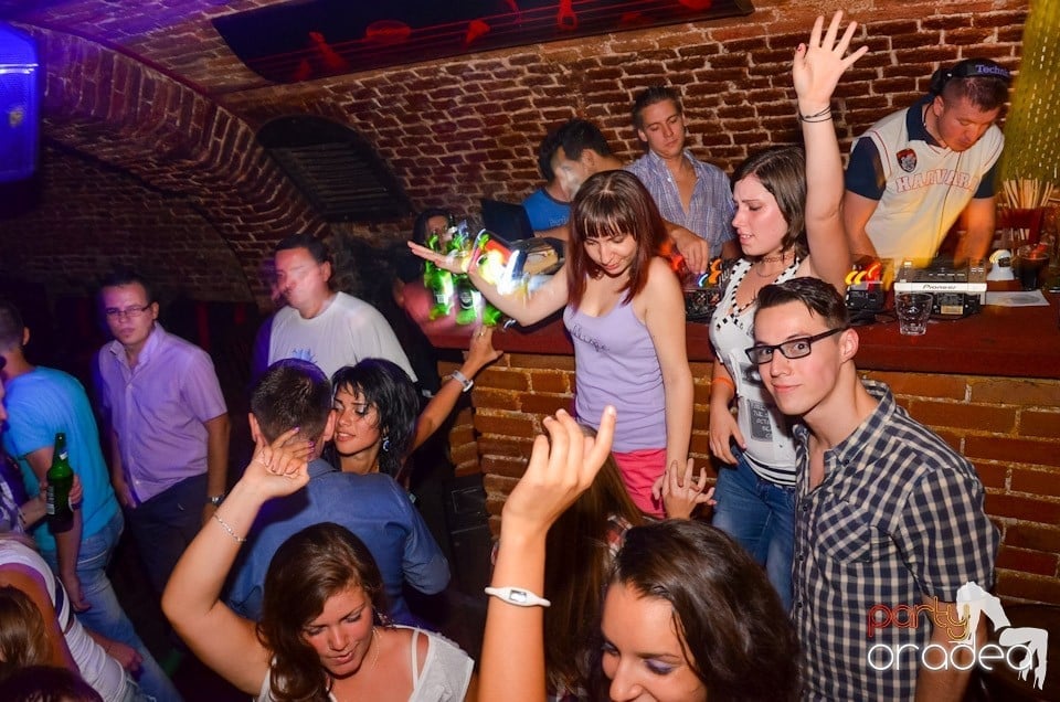 NMD Student's Party în Club Escape, 