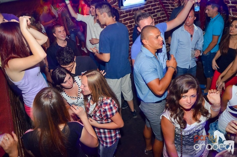 NMD Student's Party în Club Escape, 