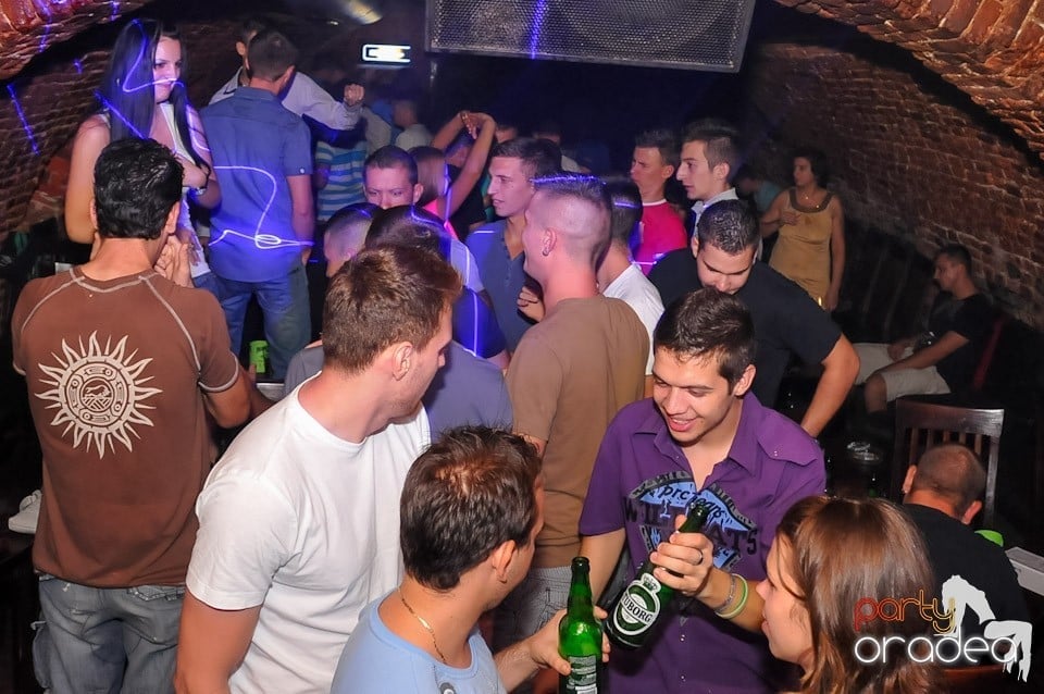 NMD Student's Party în Club Escape, 