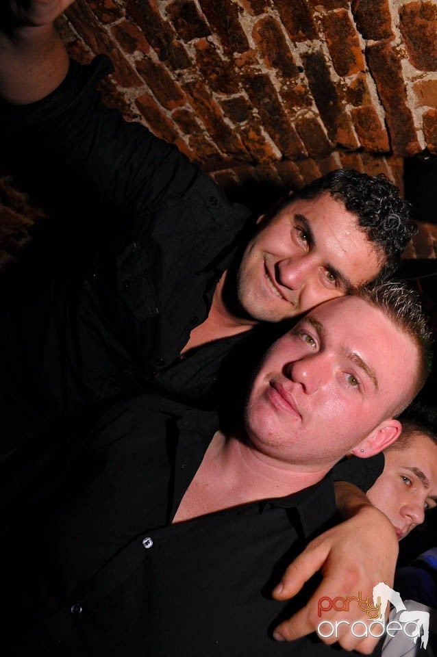 NMD Valentine's Party în Escape, 