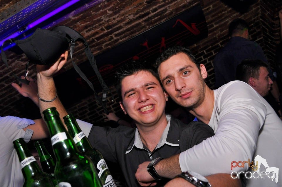 NMD Valentine's Party în Escape, 