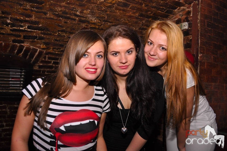 NMD Valentine's Party în Escape, 