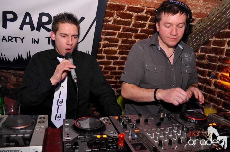 NMD Valentine's Party în Escape, 