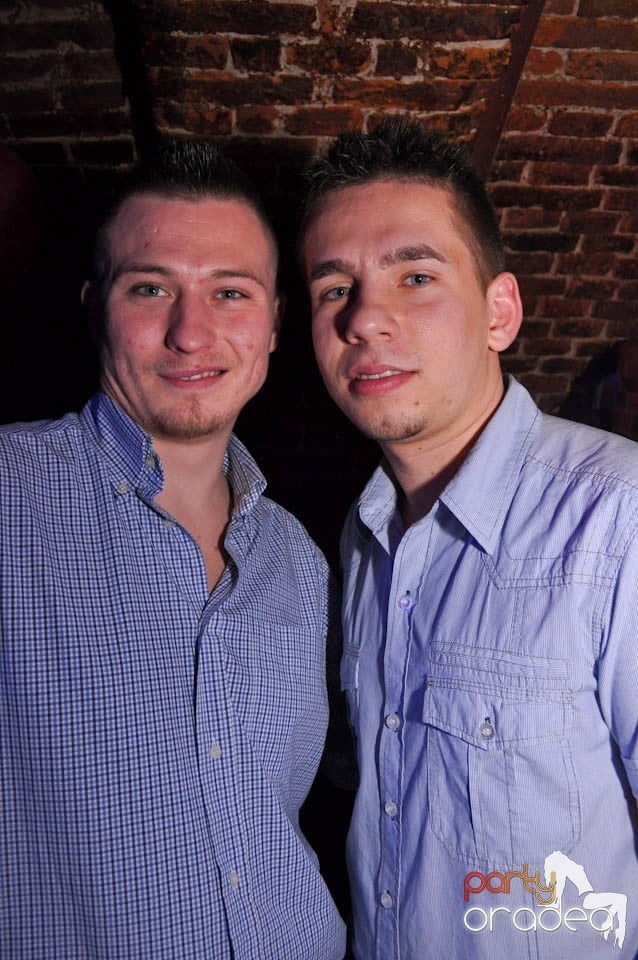 NMD Valentine's Party în Escape, 