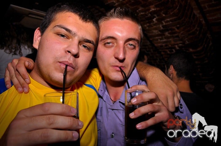 Noapte de distracţie în Escape, 