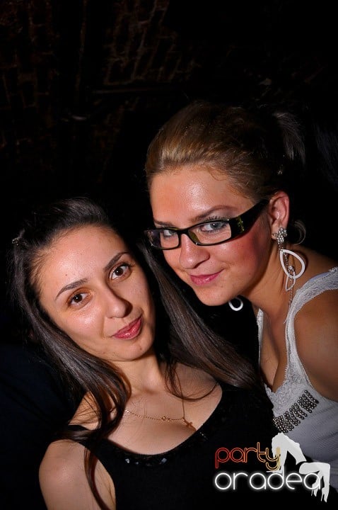 Noapte de distracţie în Escape, 