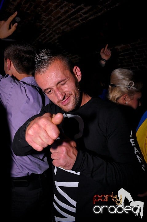 Noapte de distracţie în Escape, 