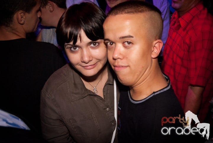 Noapte de distracţie în Escape, 