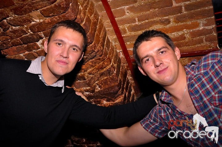 Noapte de distracţie în Escape, 