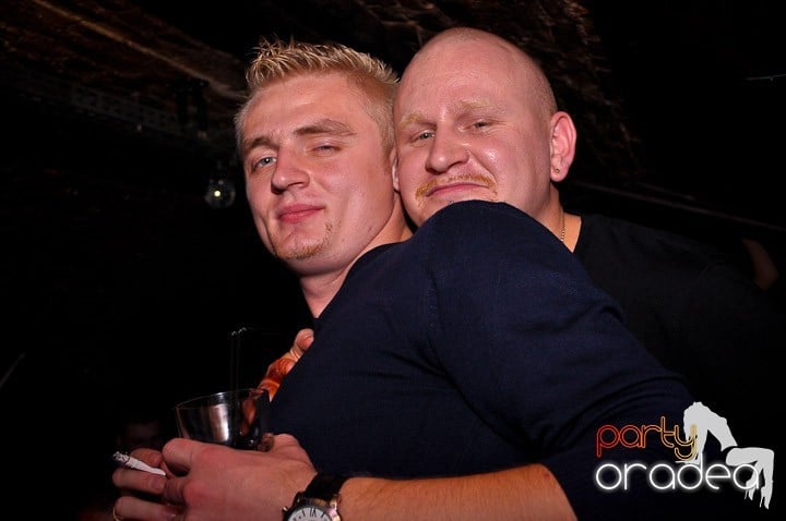 Noapte de distracţie în Escape, 